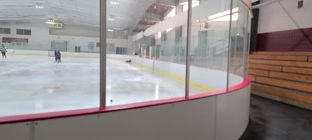 Henry Graf Jr. Memorial Skating Rink photo 2