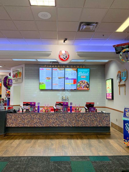 Chuck E. Cheese photo 3