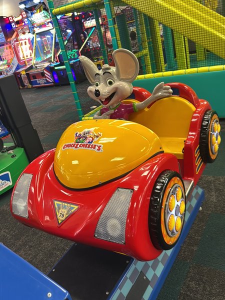 Chuck E. Cheese photo 3