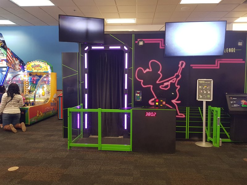 Chuck E. Cheese photo 5