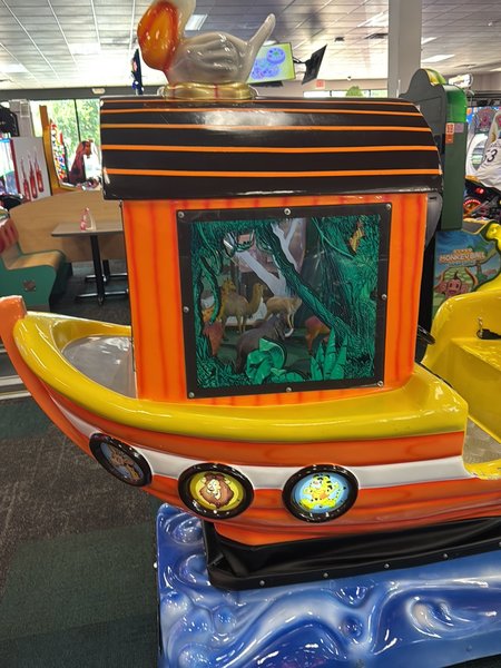 Chuck E. Cheese photo 6
