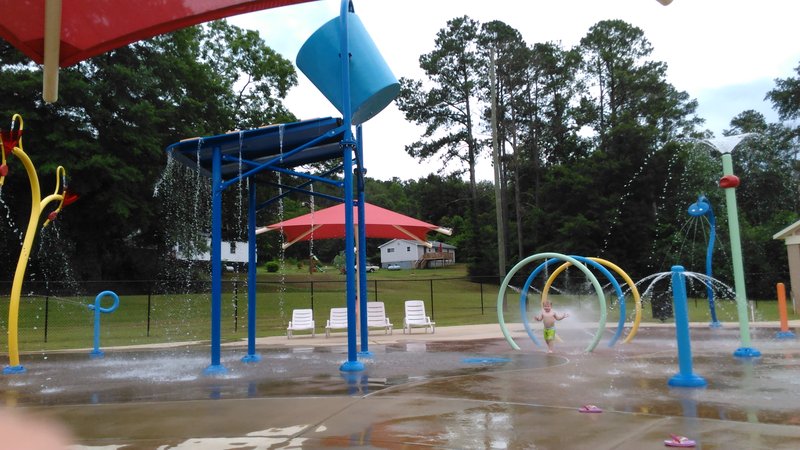 Hogansville Splash Park (strozier park) photo 5