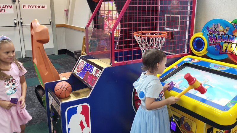 Chuck E. Cheese photo 2