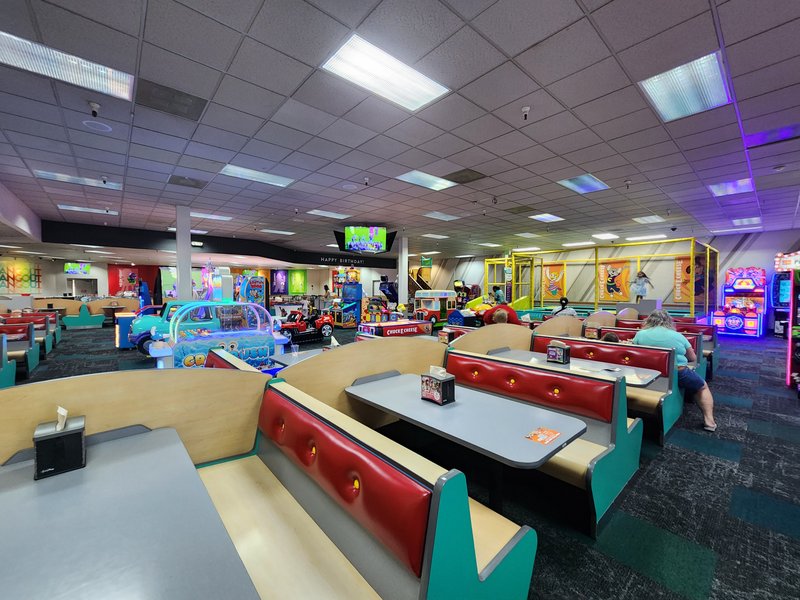 Chuck E. Cheese photo 3