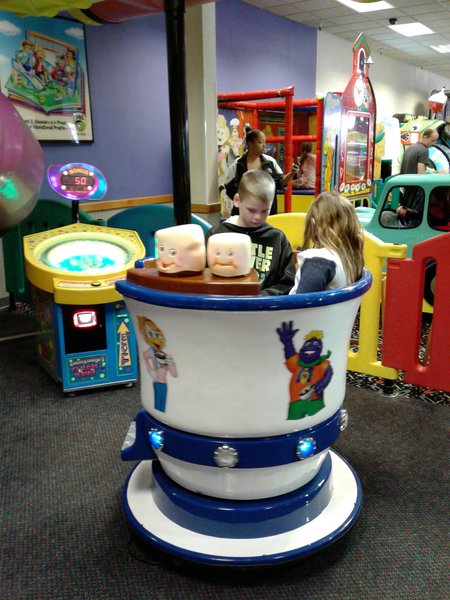Chuck E. Cheese photo 4