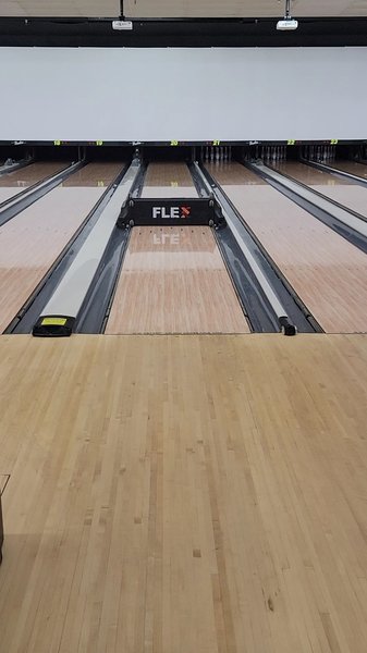 Bowlero Tamarac photo 2