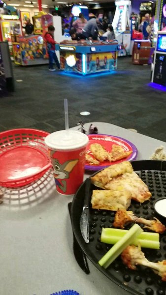 Chuck E. Cheese photo 2