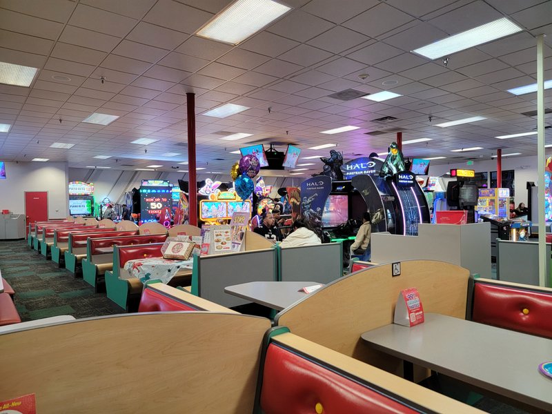 Chuck E. Cheese photo 3