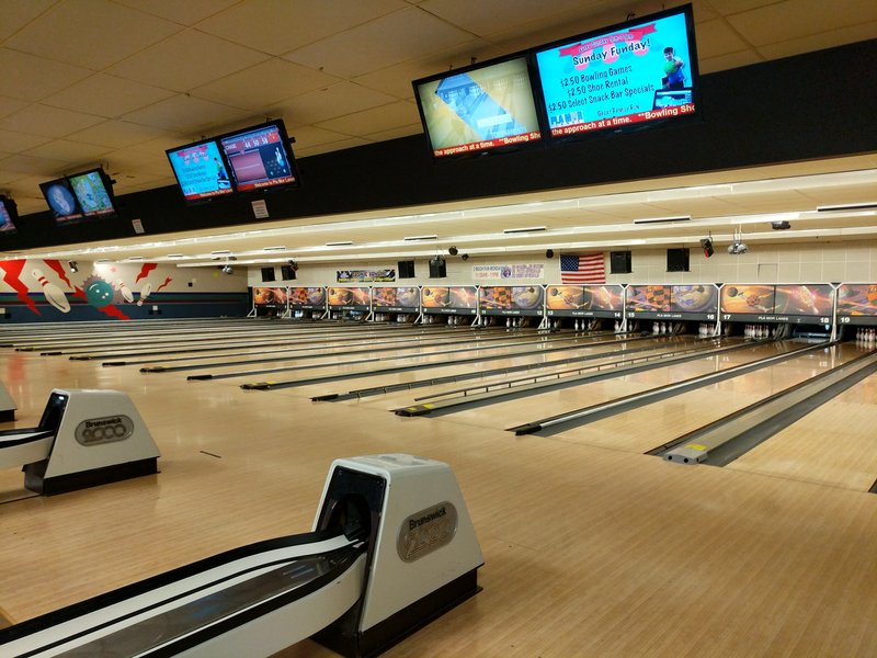 Pla Mor Lanes photo 3