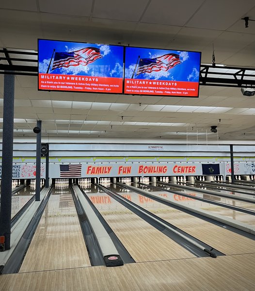 Family Fun Bowling Center photo 2