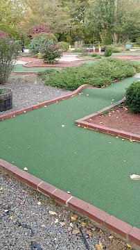 STAR Driving Range & Mini Golf photo 2