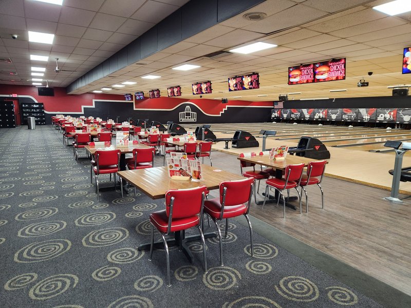 AMF Hall of Fame Lanes photo 2