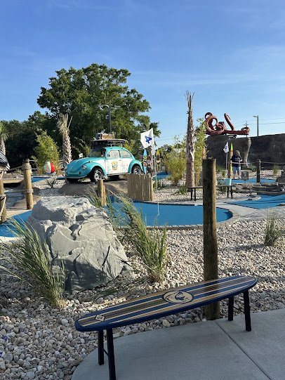 Surfs Up Mini Golf & Tiki Bar photo 3