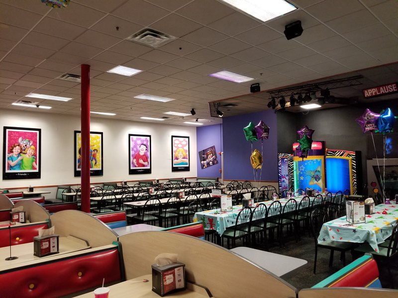 Chuck E. Cheese photo 3