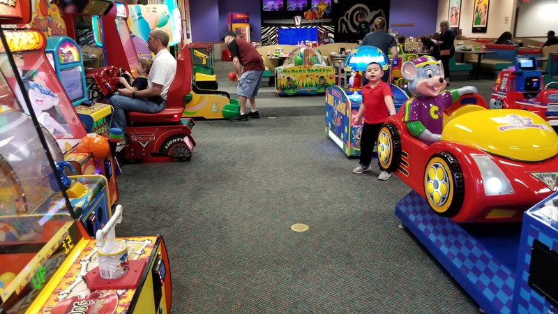 Chuck E. Cheese photo 4