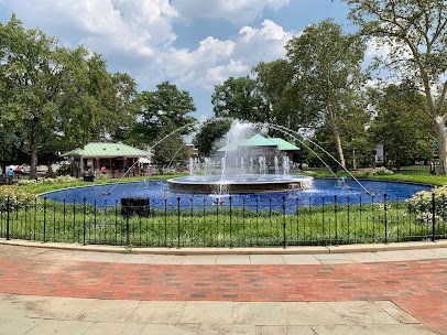 Franklin Square photo 3