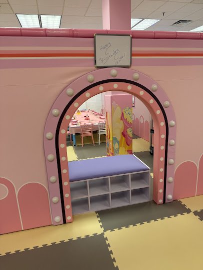 Star Park Indoor Playground – Lehigh Valley Mall photo 5