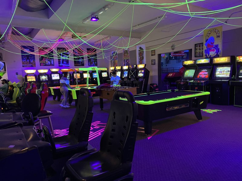 Heroes Venture Arcade photo 4