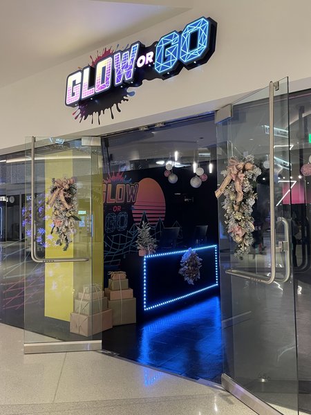 Glow or Go: A Thrilling Group Experience in Los Angeles photo 5