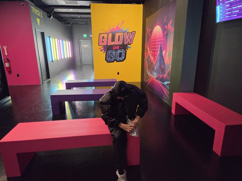 Glow or Go: A Thrilling Group Experience in Los Angeles photo 6