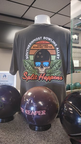 Airlanes Bowling Center & Grill photo 3