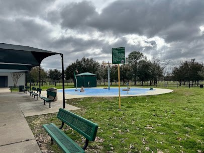 Nottingham Park Splashpad photo 5