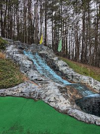 Hilltop Overlook mini golf and arcade photo 3