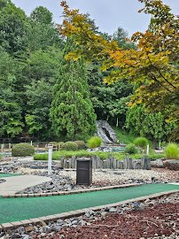 Hilltop Overlook mini golf and arcade photo 6