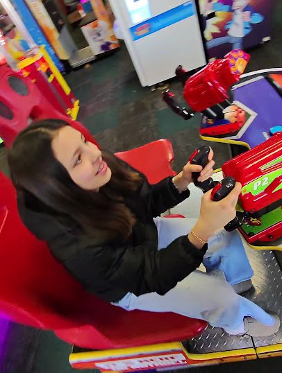 Chuck E. Cheese photo 2
