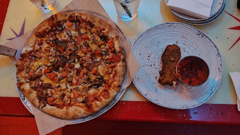 Kings Dining & Entertainment photo 5