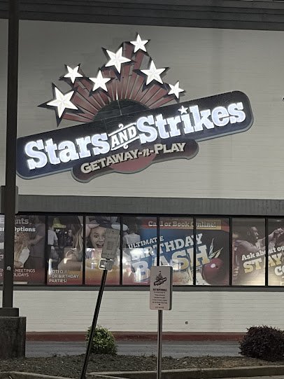 Stars and Strikes photo 3