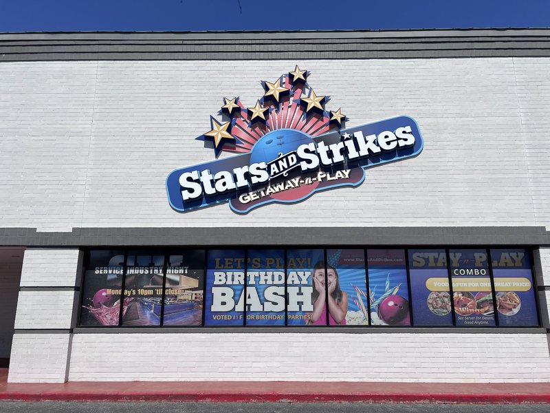 Stars and Strikes photo 3