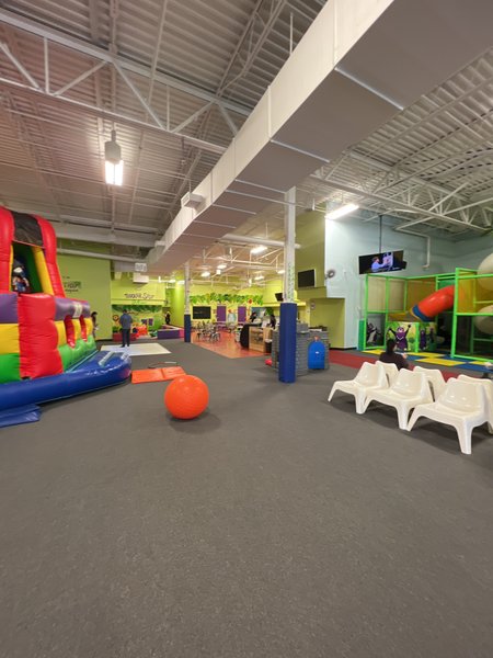 DinoDash Indoor Playground photo 3