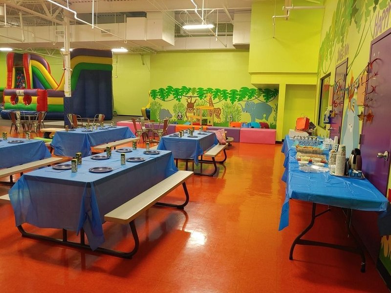 DinoDash Indoor Playground photo 4