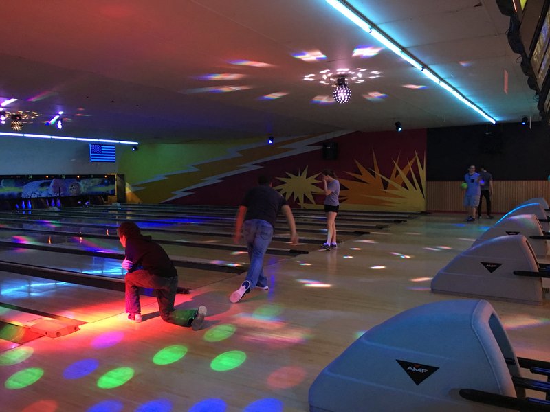 Midway Lanes Family Entertainment Complex photo 4