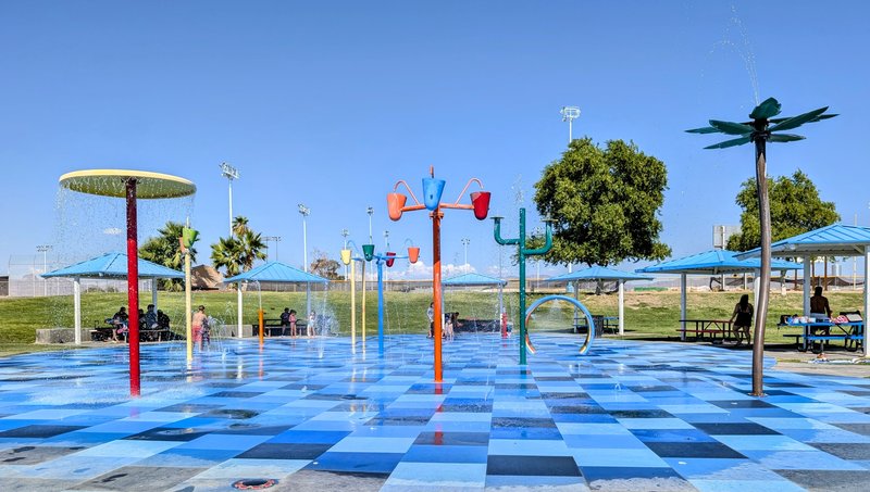 Kiwanis Splash Pad photo 2