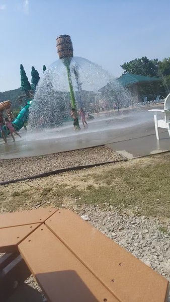 Sheltowee Falls Splash Pad photo 2