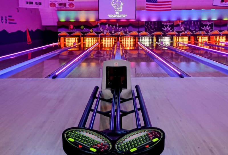 Lakeshore Bowling LLC photo 4