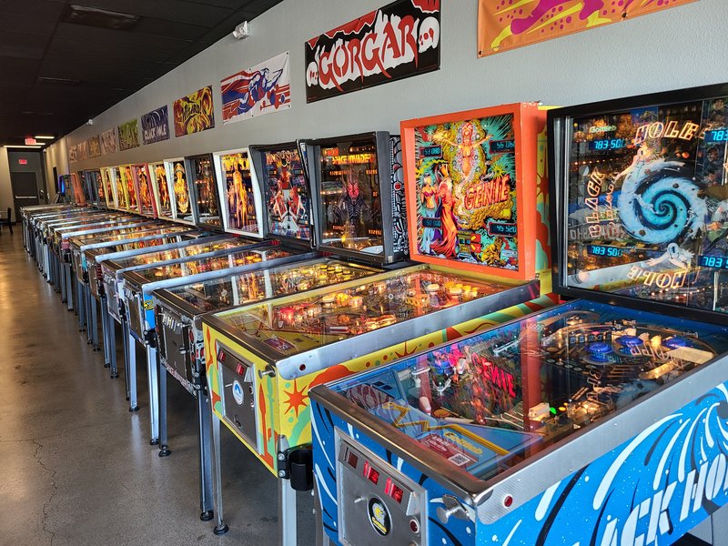 Special When Lit: Pinball Electro-cade photo 5
