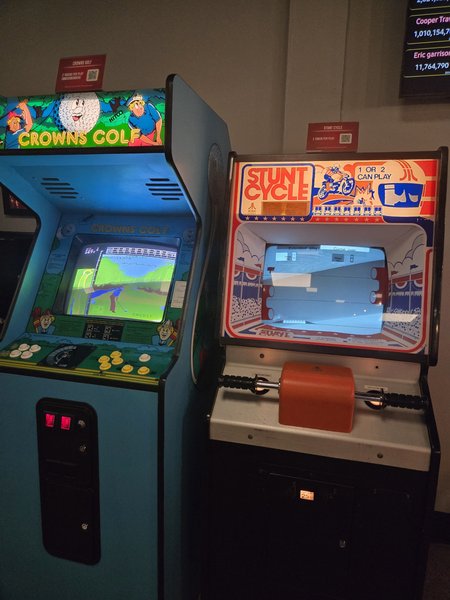 Special When Lit: Pinball Electro-cade photo 6