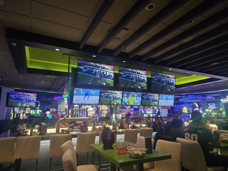 Dave & Buster's Albany photo 6