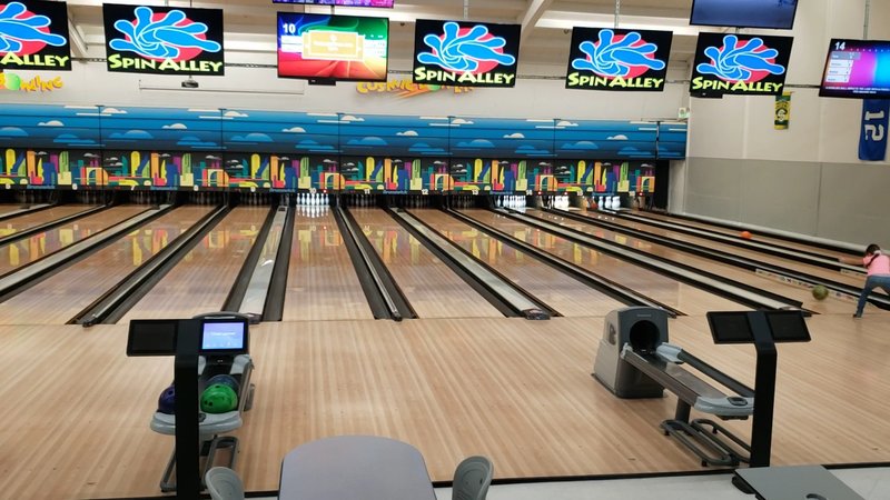 Spin Alley Bowling photo 2