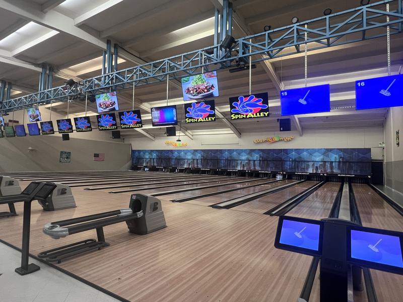 Spin Alley Bowling photo 3