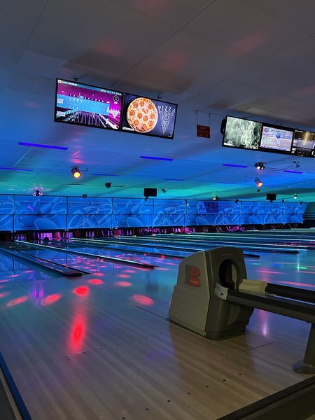 Country Club Lanes Ltd photo 4