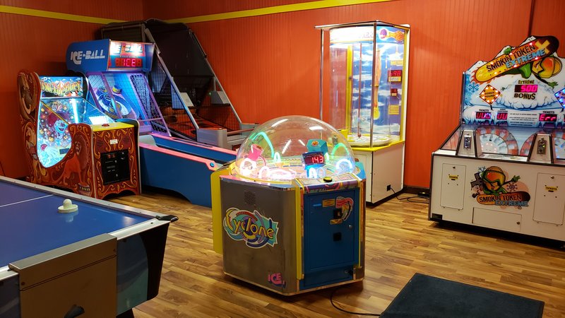 Country Club Lanes Ltd photo 5
