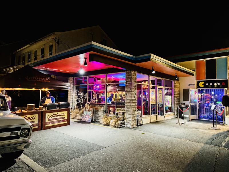 Del-Vue Arcade Club