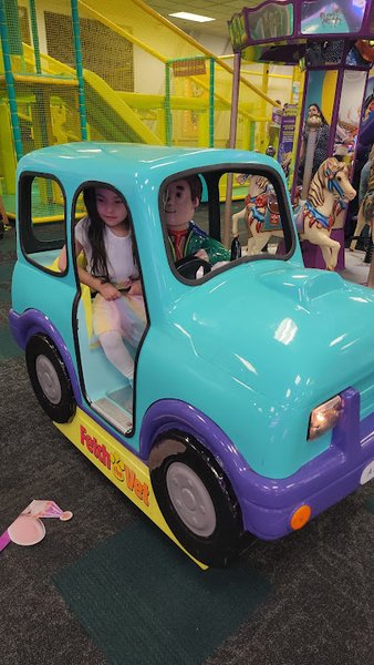 Chuck E. Cheese photo 5