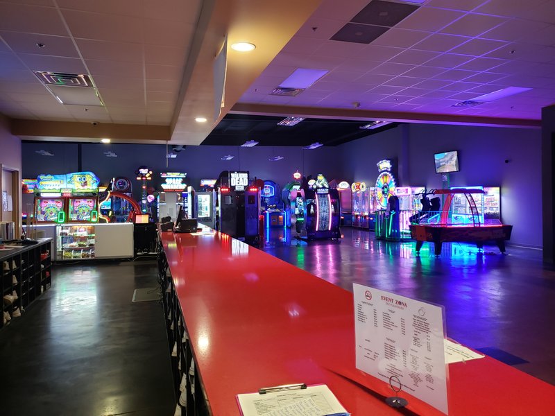 Rebound Trampoline Park & Event Zona Bowl - Tupelo photo 4