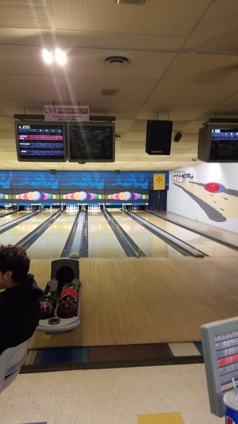 Gal-A-Bowl photo 3