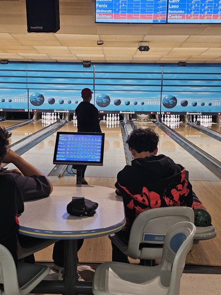 Gal-A-Bowl photo 5